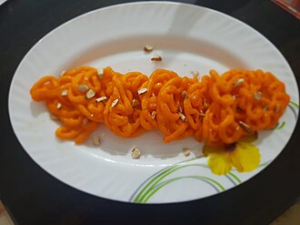 রং মিশ্রিত খাবার